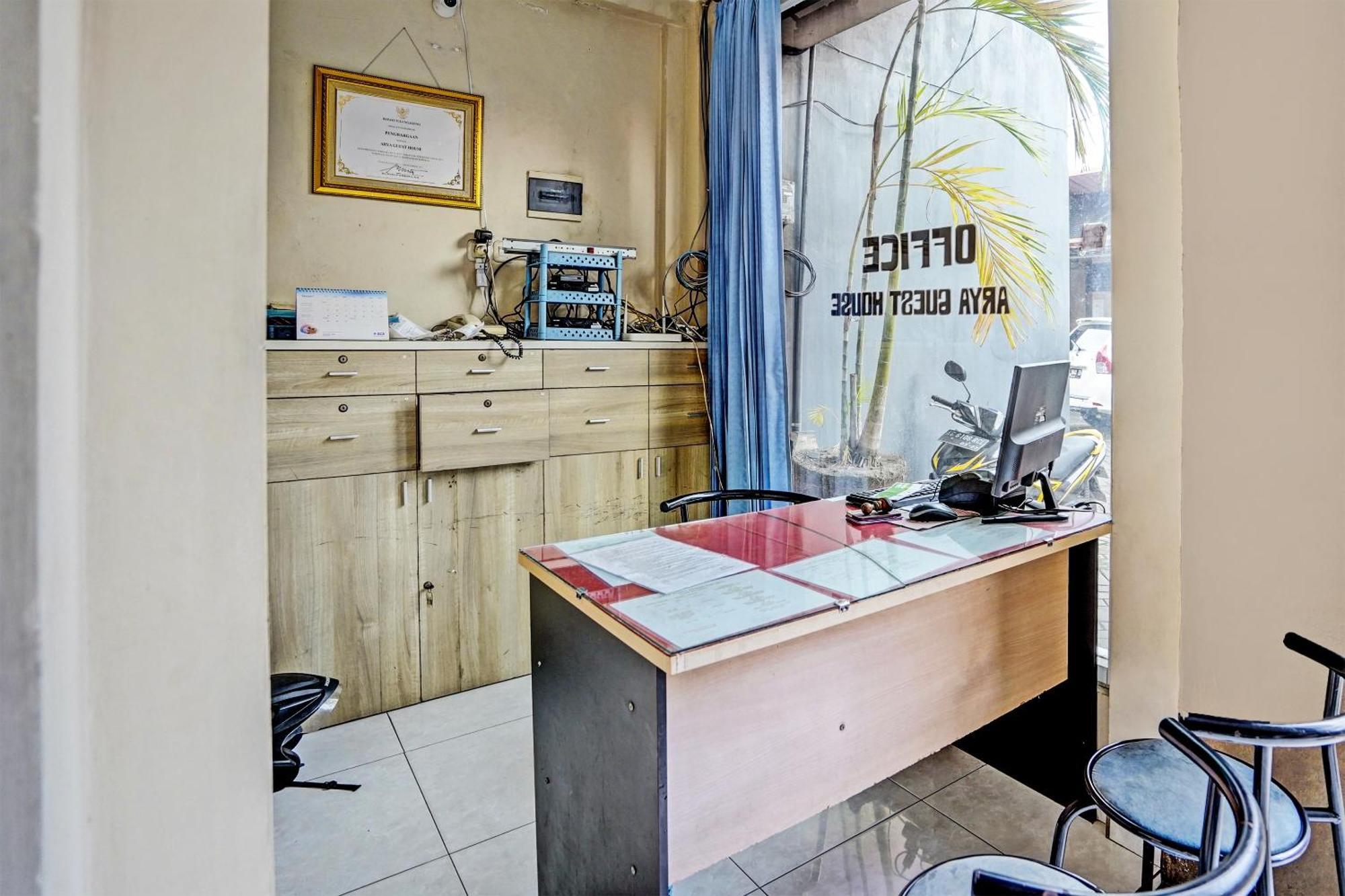 Oyo Life 92190 Arya Guest House تولونغاغونغْ المظهر الخارجي الصورة